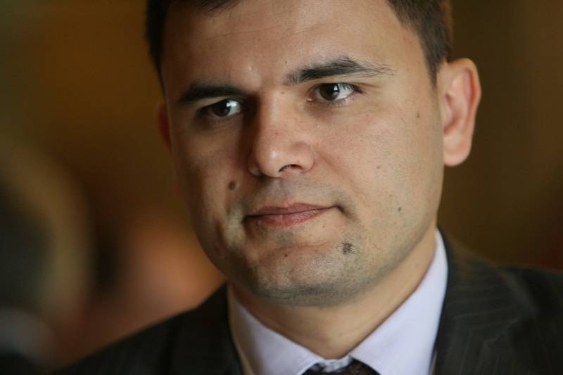  Лъчезар Богданов 